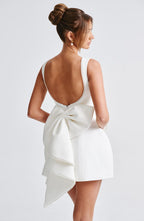 Catherine | Getailleerd mini jurk elegant bruiloft