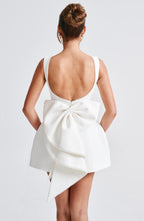 Catherine | Getailleerd mini jurk elegant bruiloft