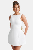 Calviera | Chique Mini-Flaredress Met Open Rug