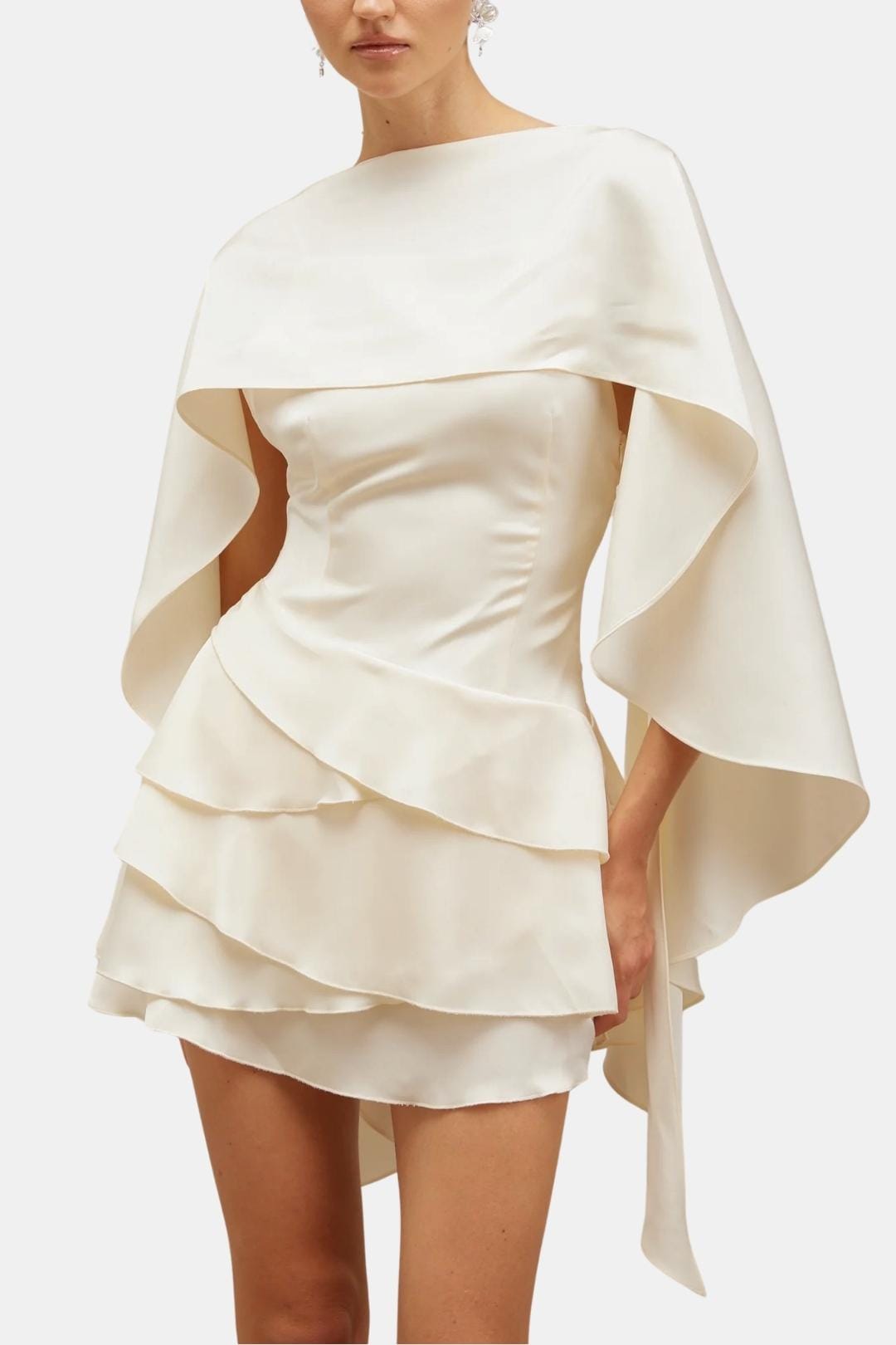 Hazel | Stijlvolle Mini-Capejurk: een luxe outfit