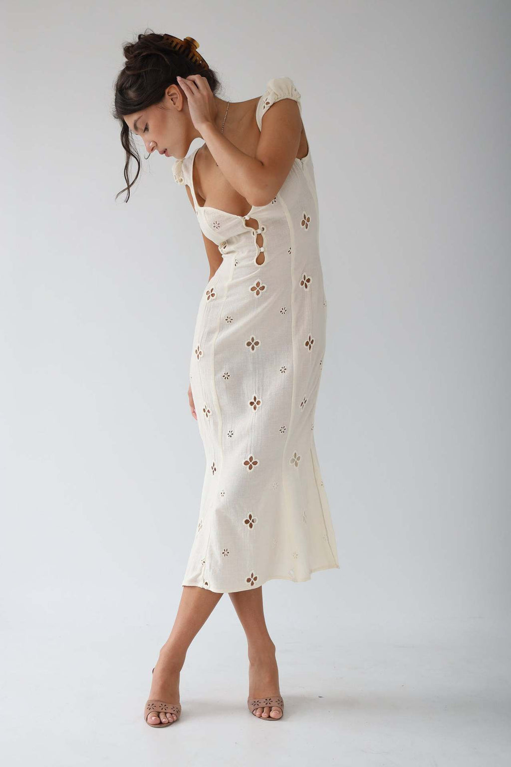 Isabella | vintage geborduurde fishtail midi jurk