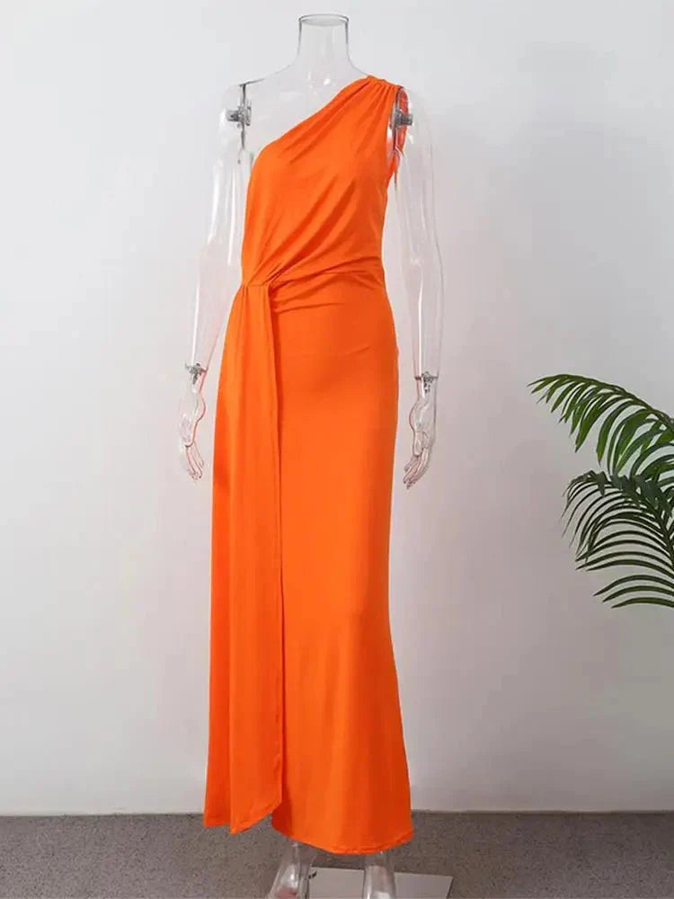 Dove | Elegante getailleerde maxi jurk bruiloft feest