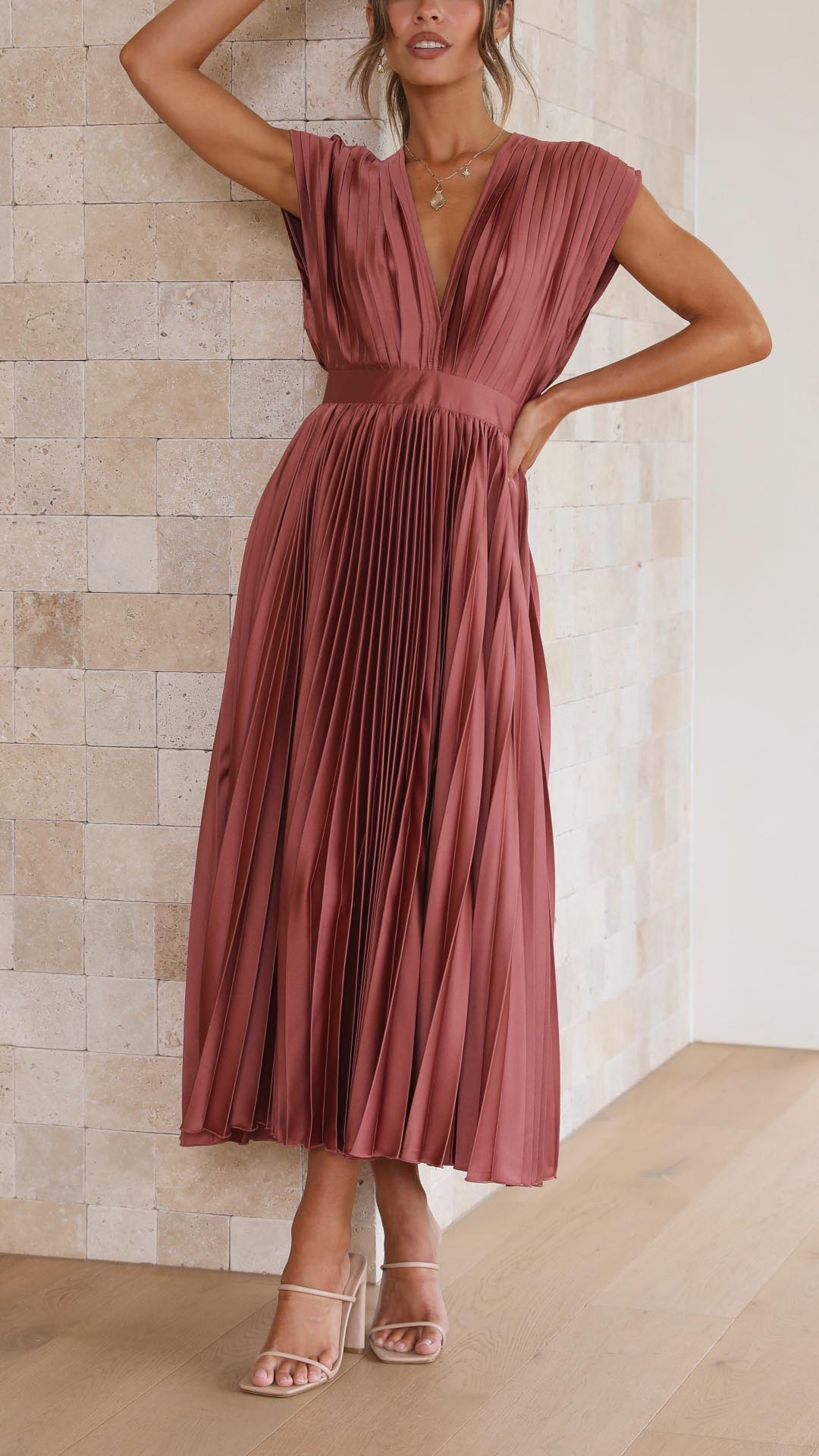 Charlotte | Plissé midi jurk v-hals elegant